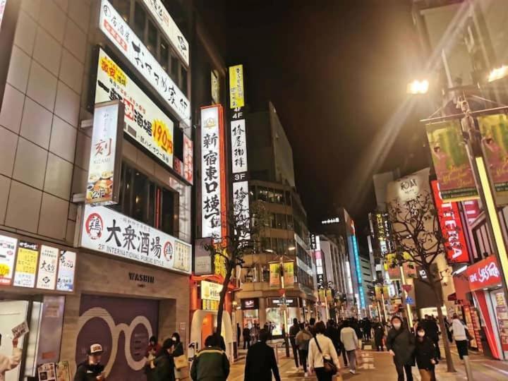 טוקיו 北新宿 Central Shinjuku Walk To Kabuki-Chou, Golden Gai מראה חיצוני תמונה